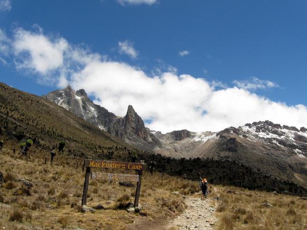 Groups Mount Kenya Climbing Expeditions Teleki Valley 